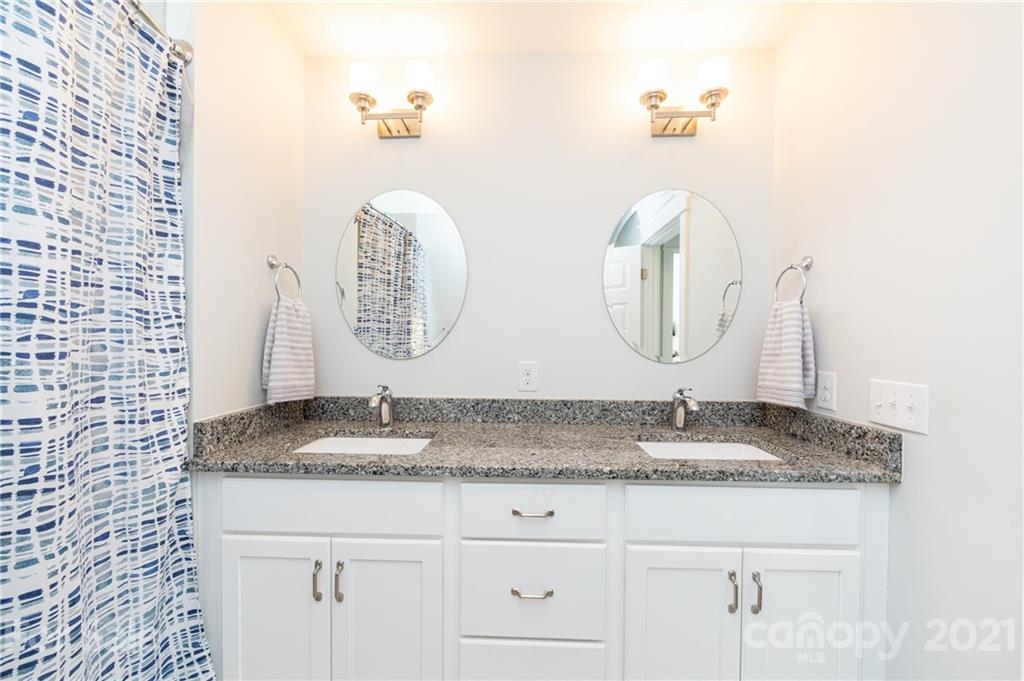 533 Melbourne Court Charlotte NC 28209