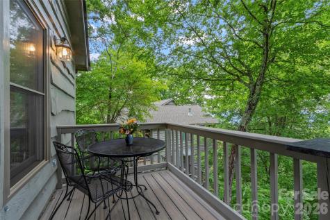 135 Club House Drive Burnsville NC 28714