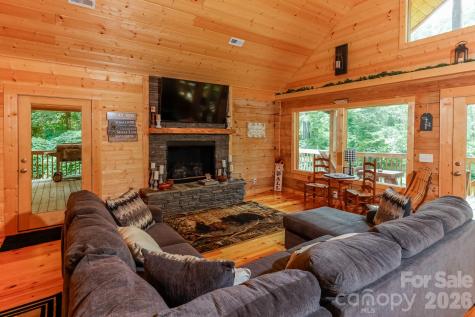 371 Redbird Drive Lake Lure NC 28746