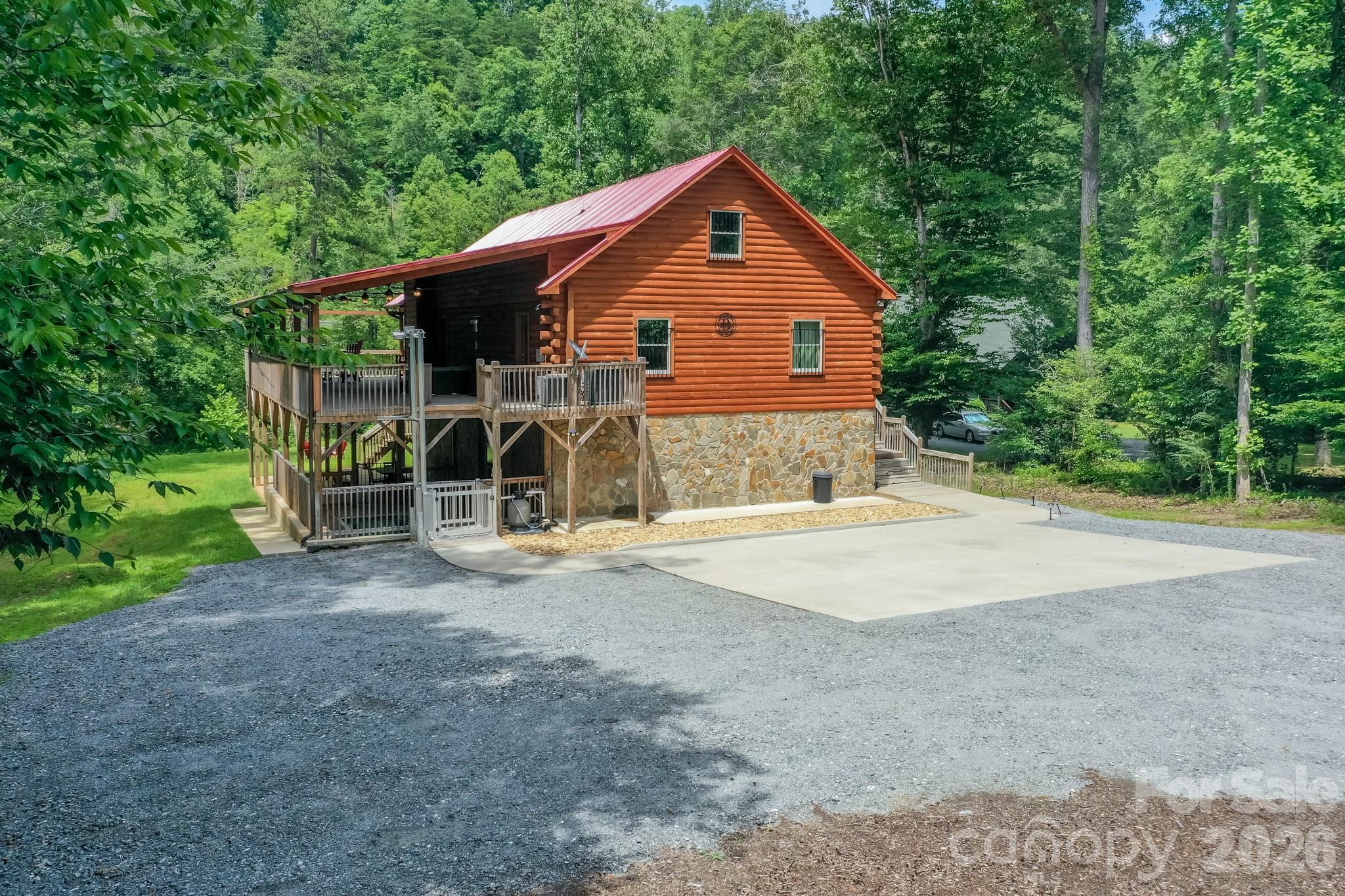 371 Redbird Drive Lake Lure NC 28746