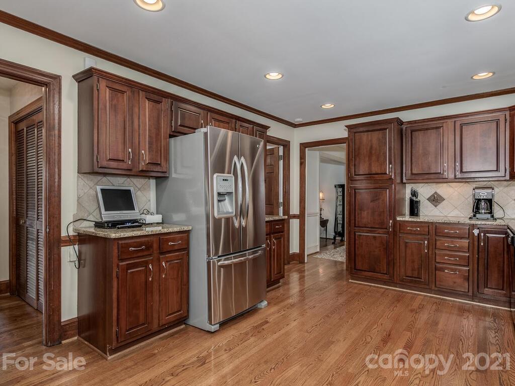 4025 Windwood Circle Charlotte NC 28226