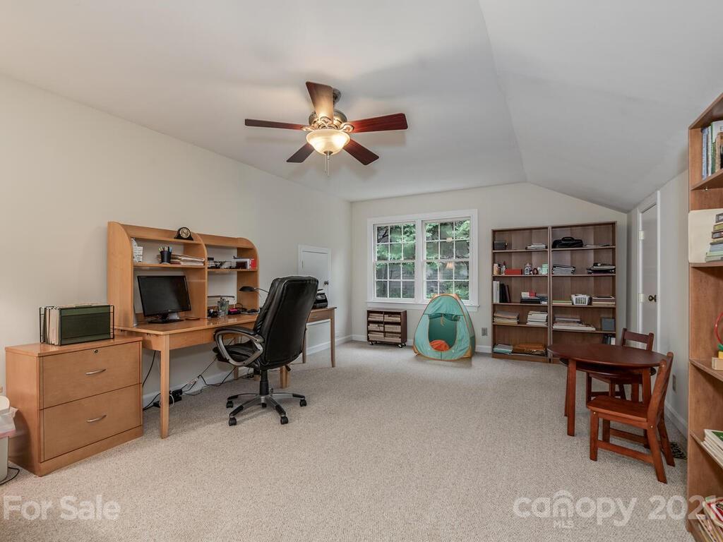4025 Windwood Circle Charlotte NC 28226