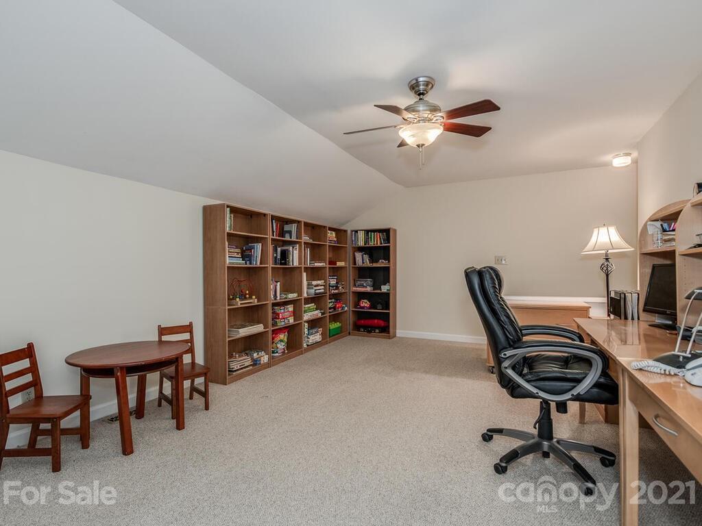 4025 Windwood Circle Charlotte NC 28226