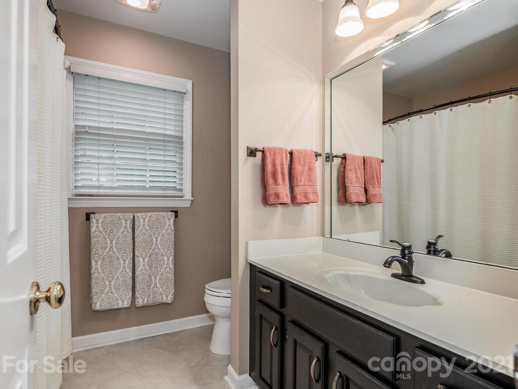 4025 Windwood Circle Charlotte NC 28226
