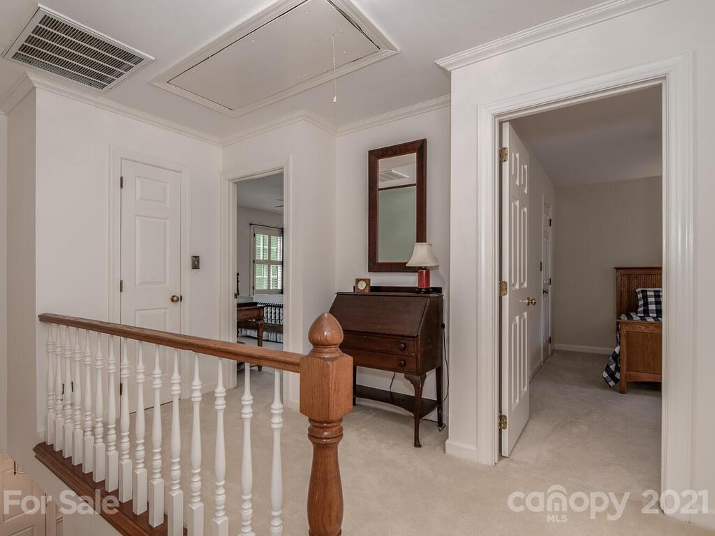 4025 Windwood Circle Charlotte NC 28226