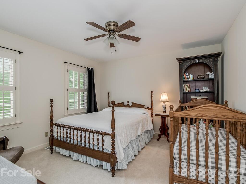 4025 Windwood Circle Charlotte NC 28226