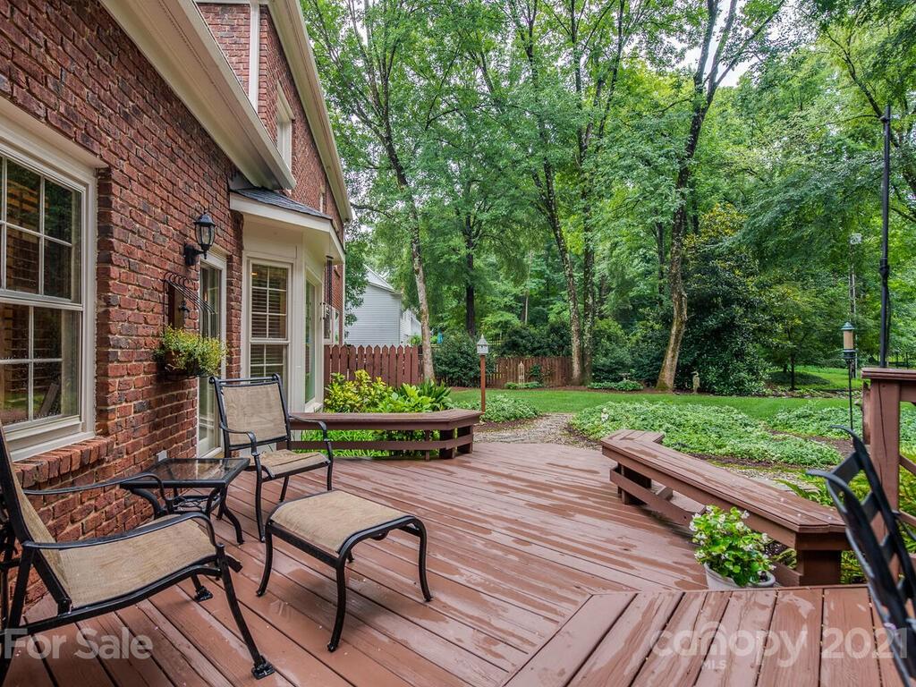 4025 Windwood Circle Charlotte NC 28226