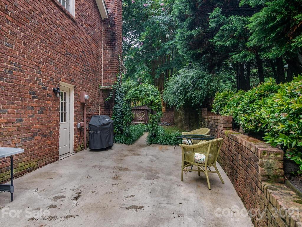 4025 Windwood Circle Charlotte NC 28226