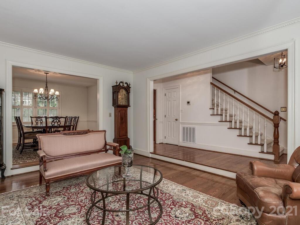 4025 Windwood Circle Charlotte NC 28226