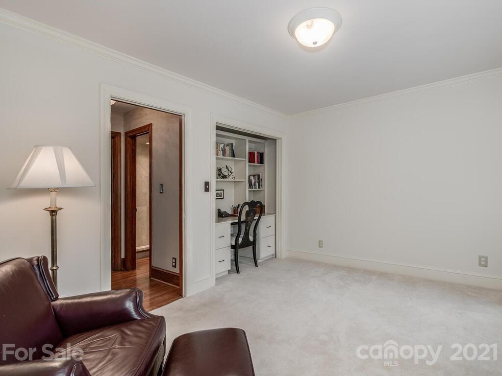 4025 Windwood Circle Charlotte NC 28226