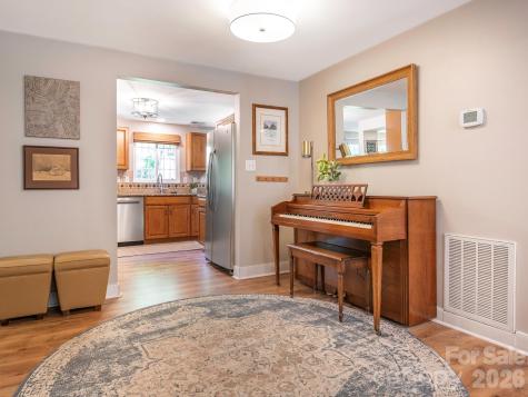 11613 Five Cedars Road Charlotte NC 28226