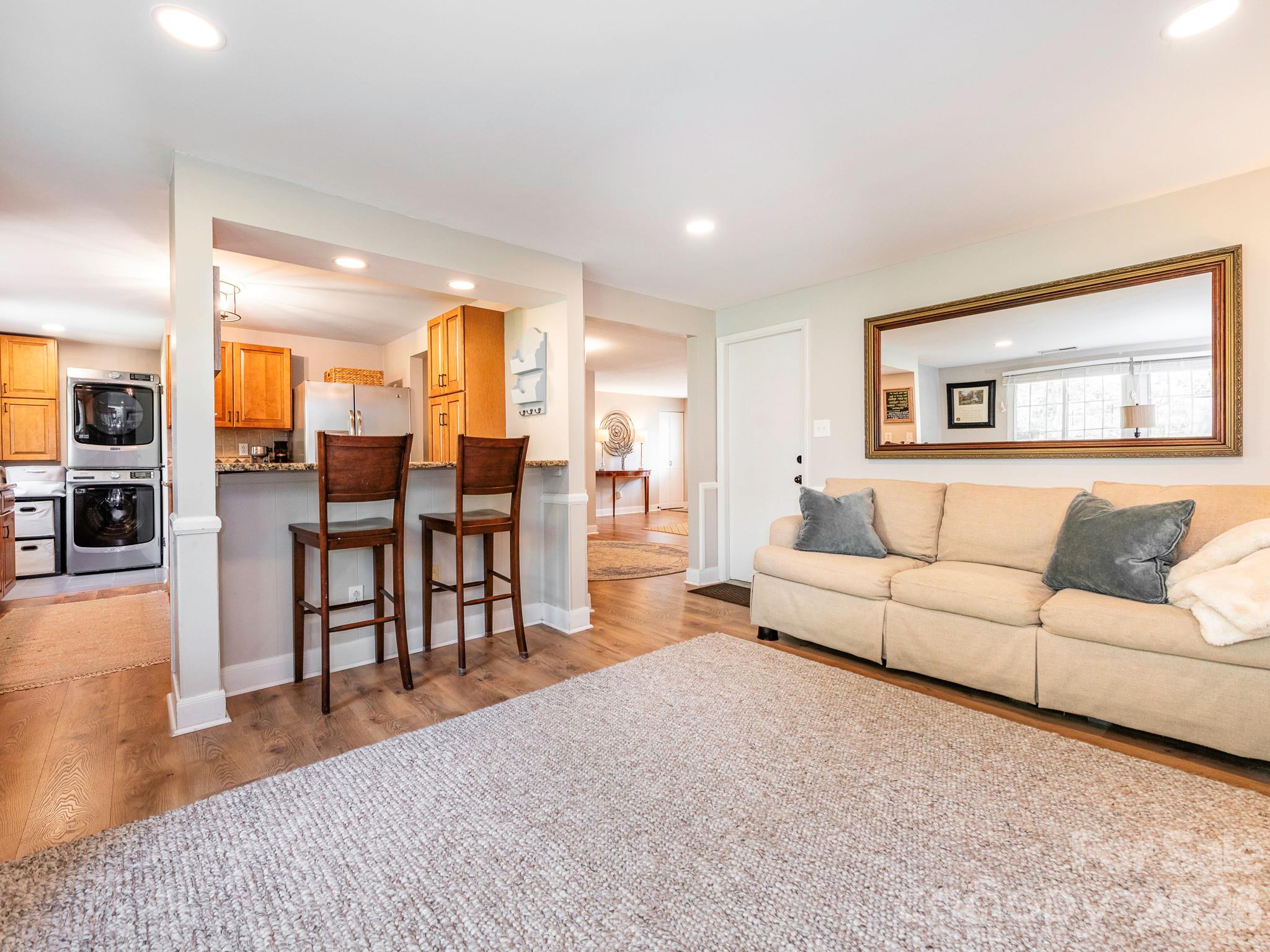 11613 Five Cedars Road Charlotte NC 28226
