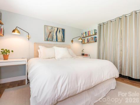 11613 Five Cedars Road Charlotte NC 28226