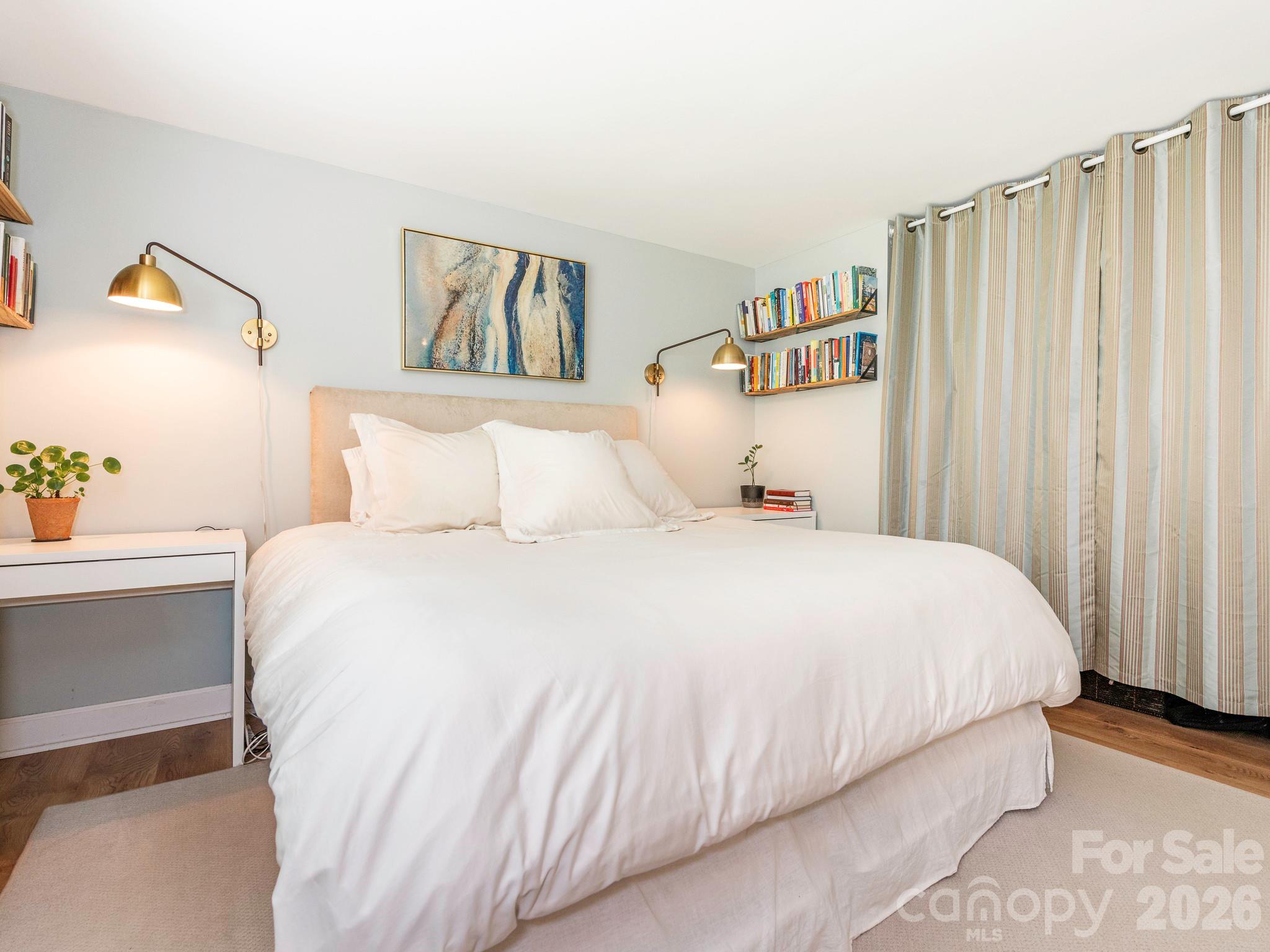 11613 Five Cedars Road Charlotte NC 28226