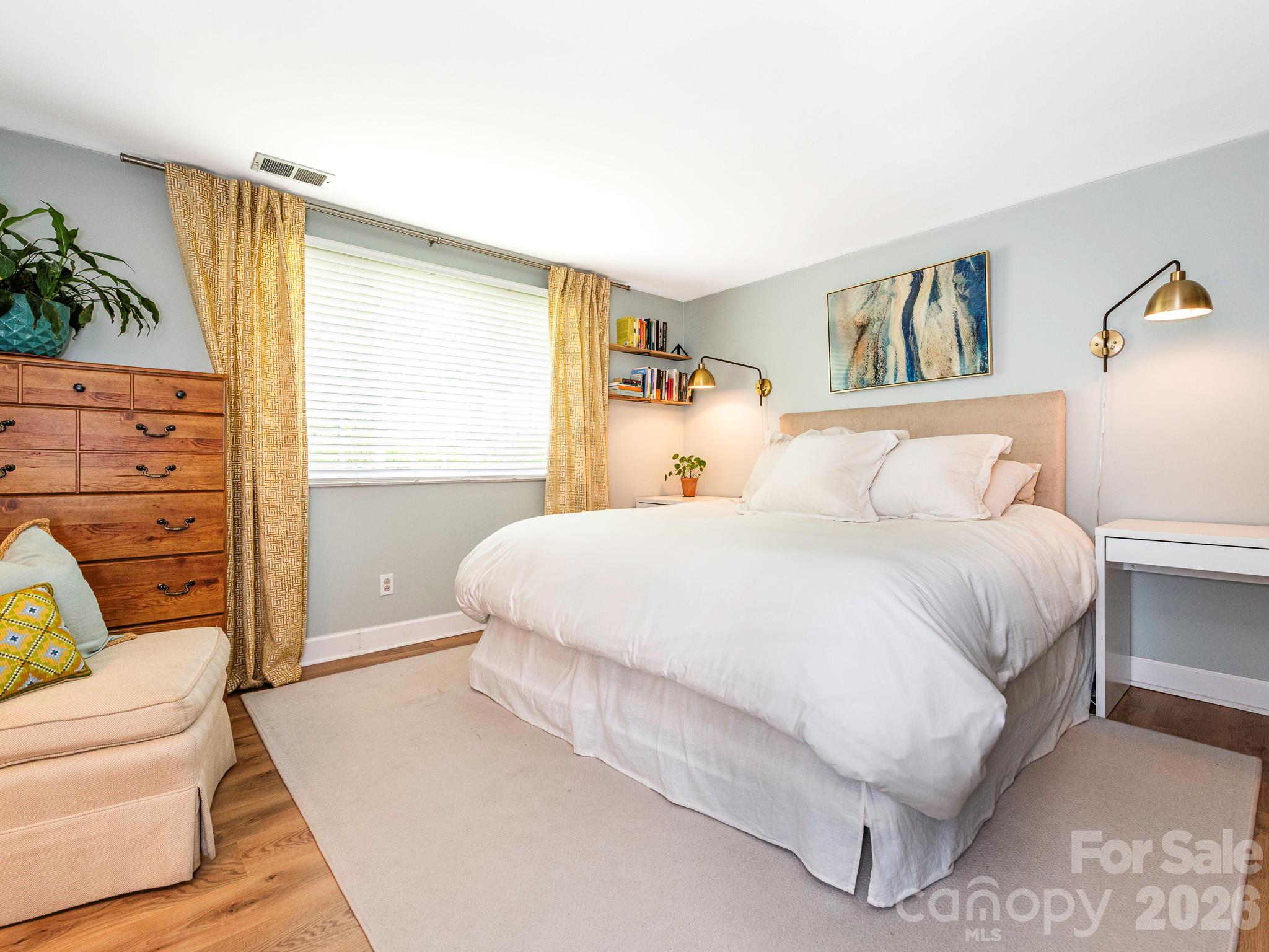 11613 Five Cedars Road Charlotte NC 28226