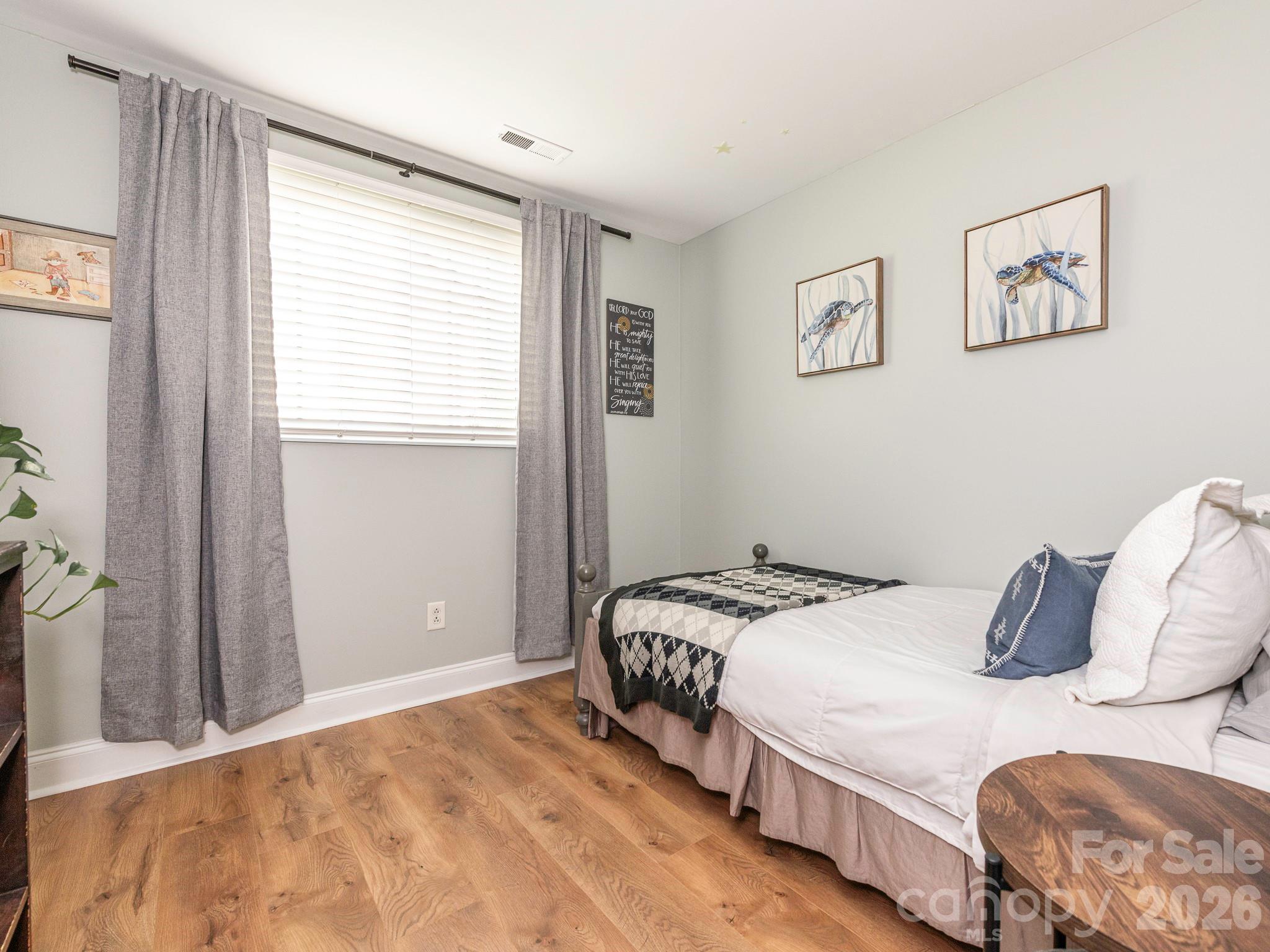 11613 Five Cedars Road Charlotte NC 28226