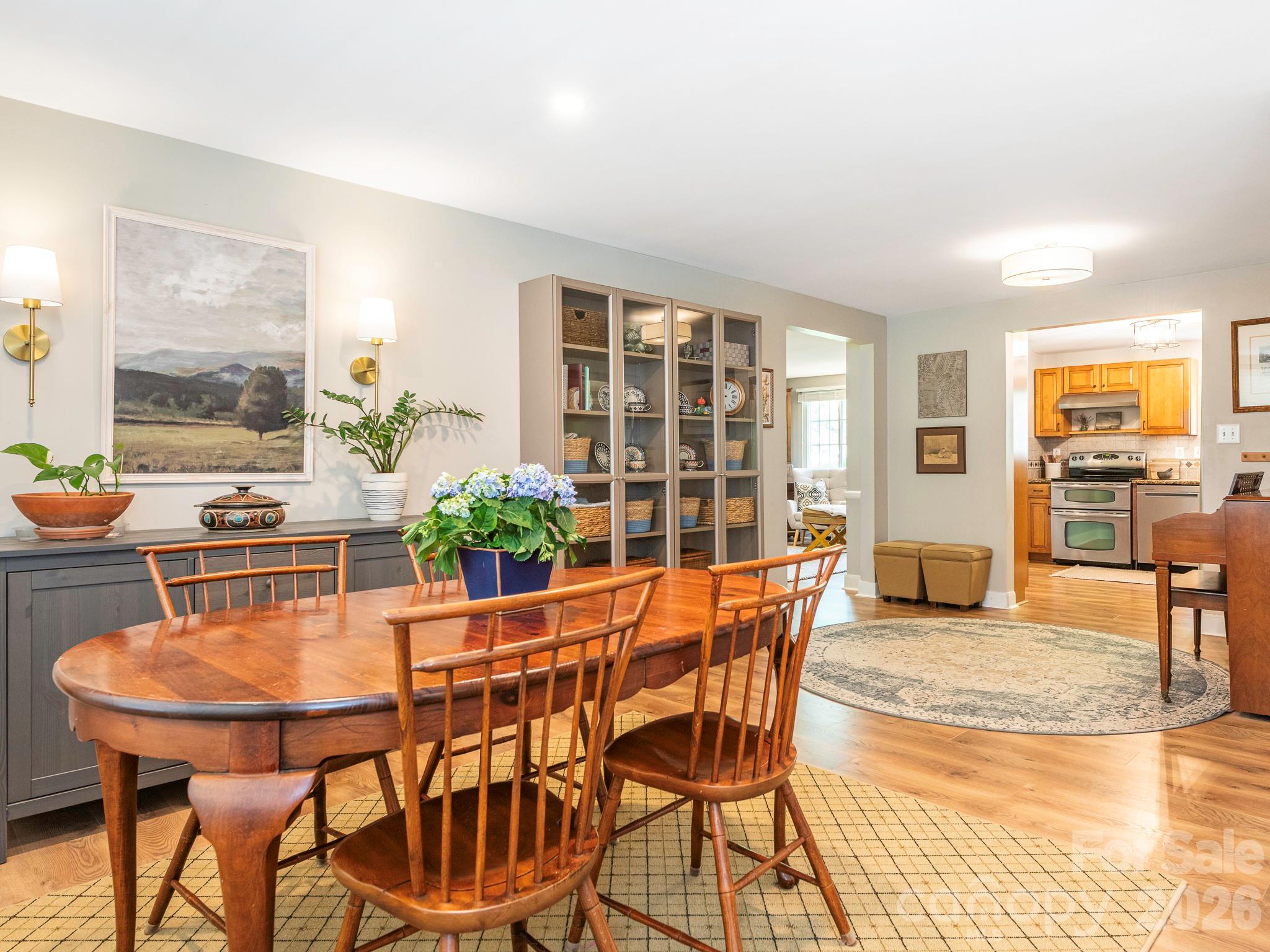 11613 Five Cedars Road Charlotte NC 28226