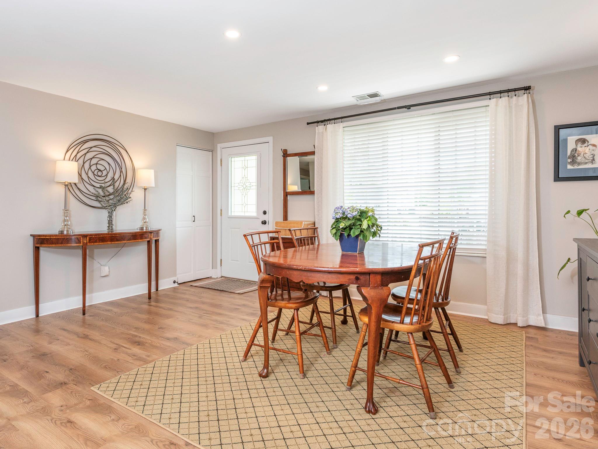 11613 Five Cedars Road Charlotte NC 28226