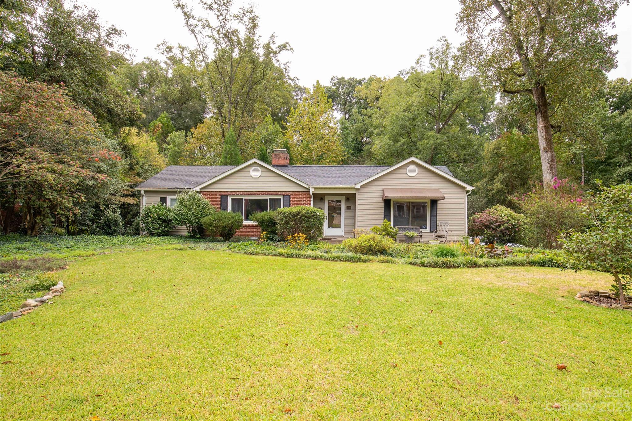 1340 Carolyn Drive Charlotte NC 28205