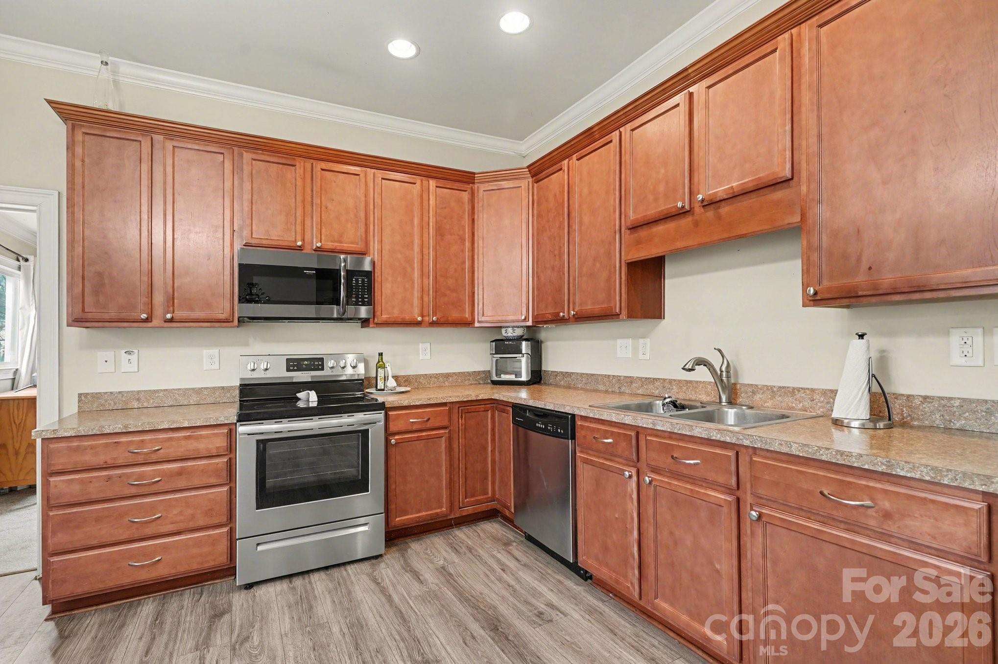 318 E Pressley Avenue Mooresville NC 28115