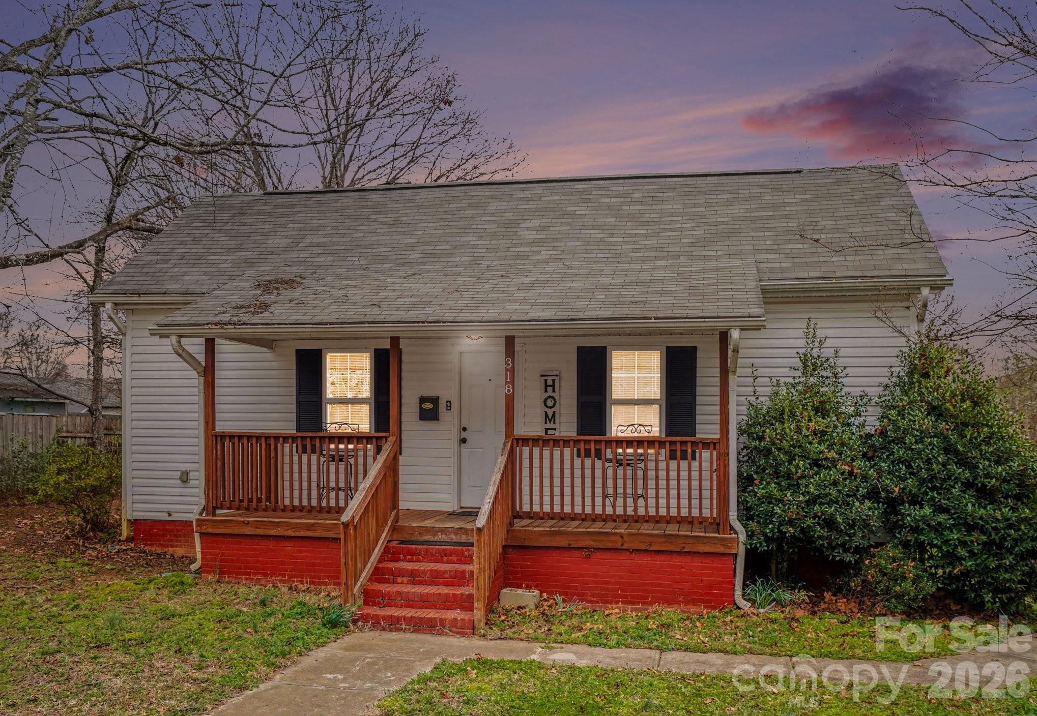 318 E Pressley Avenue Mooresville NC 28115