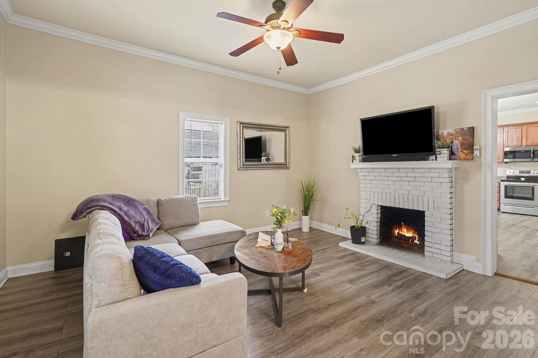 318 E Pressley Avenue Mooresville NC 28115