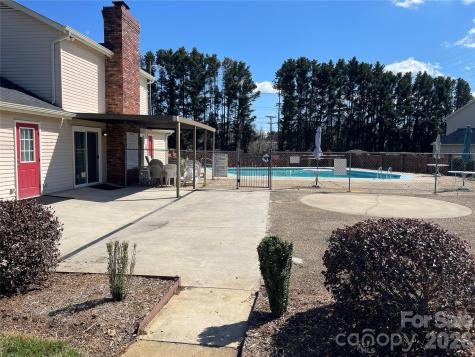 2705 N Center Street Hickory NC 28601