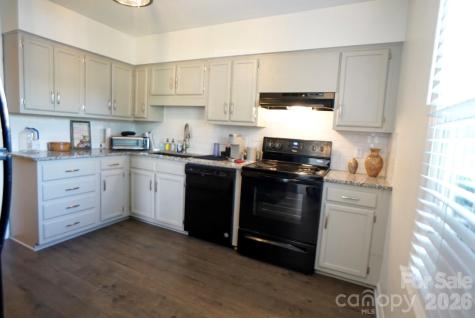 2705 N Center Street Hickory NC 28601