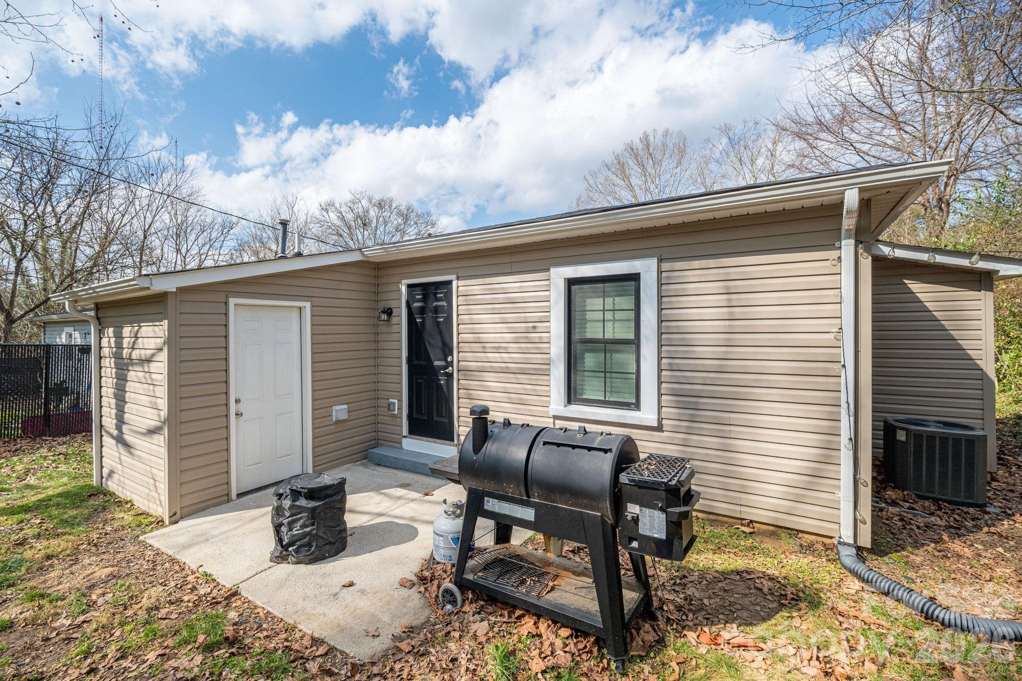 115 Barnes Street Belmont NC 28012