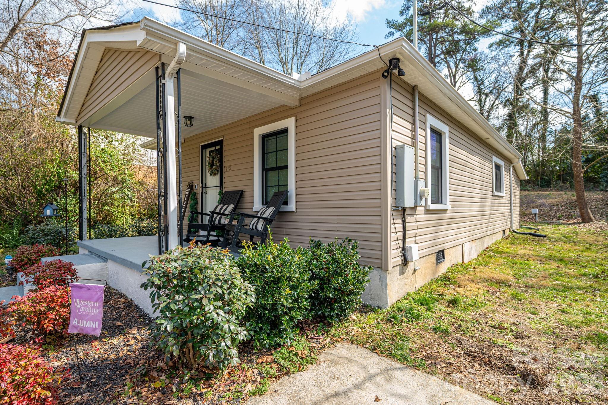 115 Barnes Street Belmont NC 28012