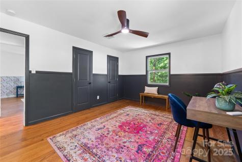 16 Graystone Road Asheville NC 28804