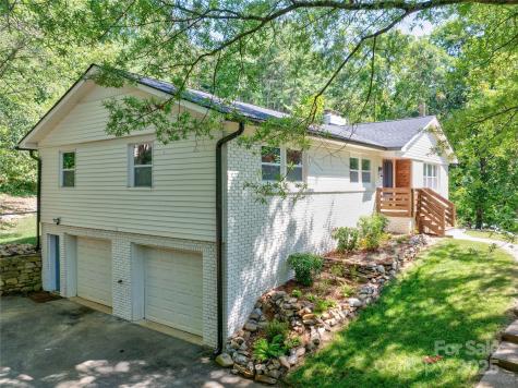 16 Graystone Road Asheville NC 28804
