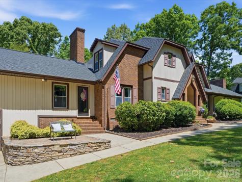 2637 Rolling Hills Drive Monroe NC 28110