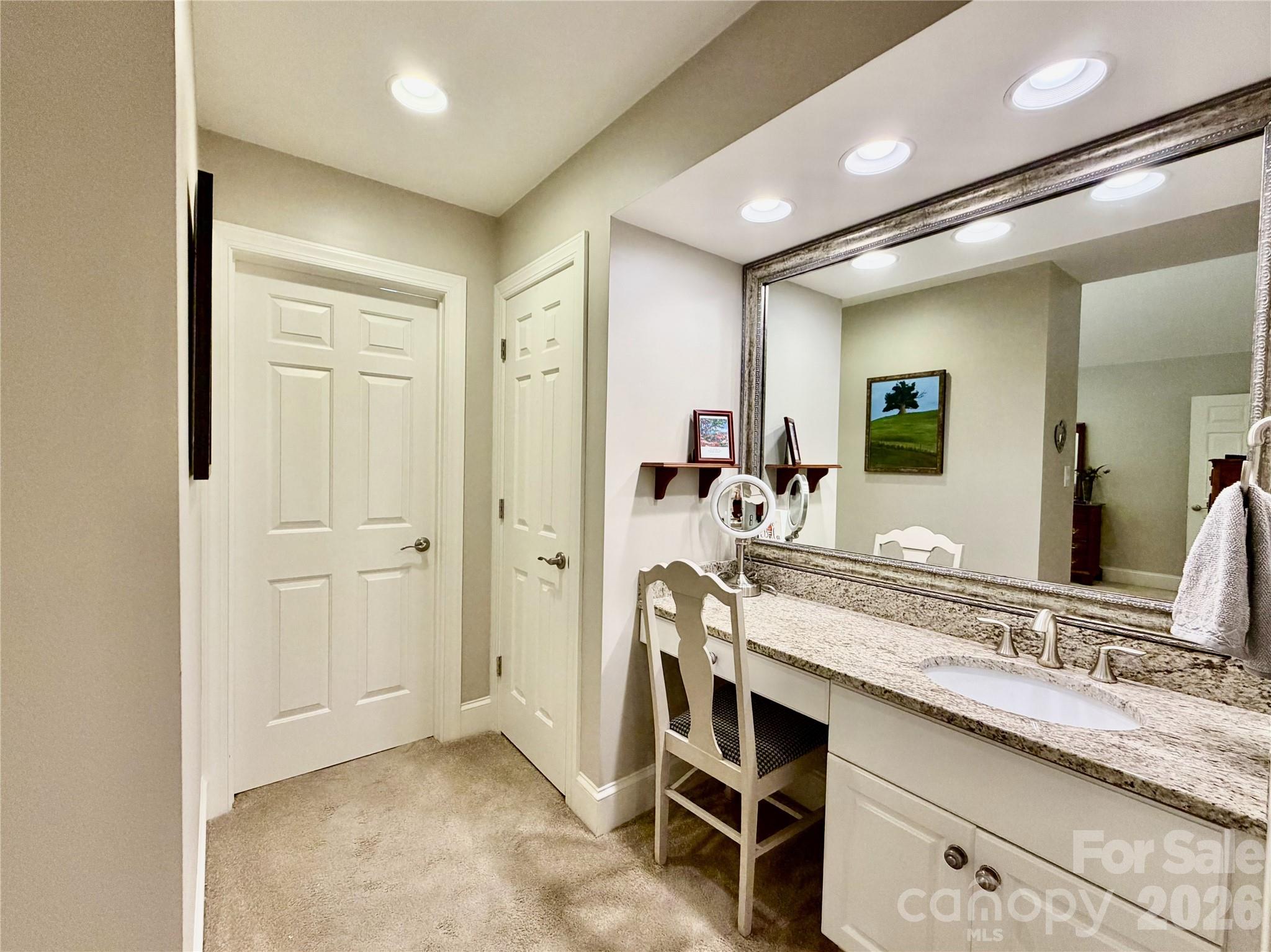 8964 Challis Hill Lane Charlotte NC 28226