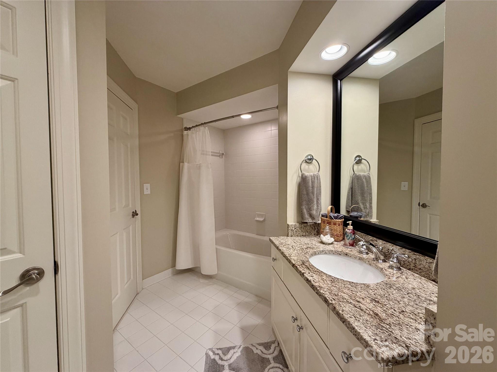8964 Challis Hill Lane Charlotte NC 28226