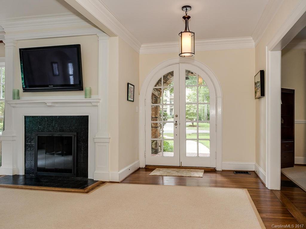 2634 Selwyn Avenue Charlotte NC 28209