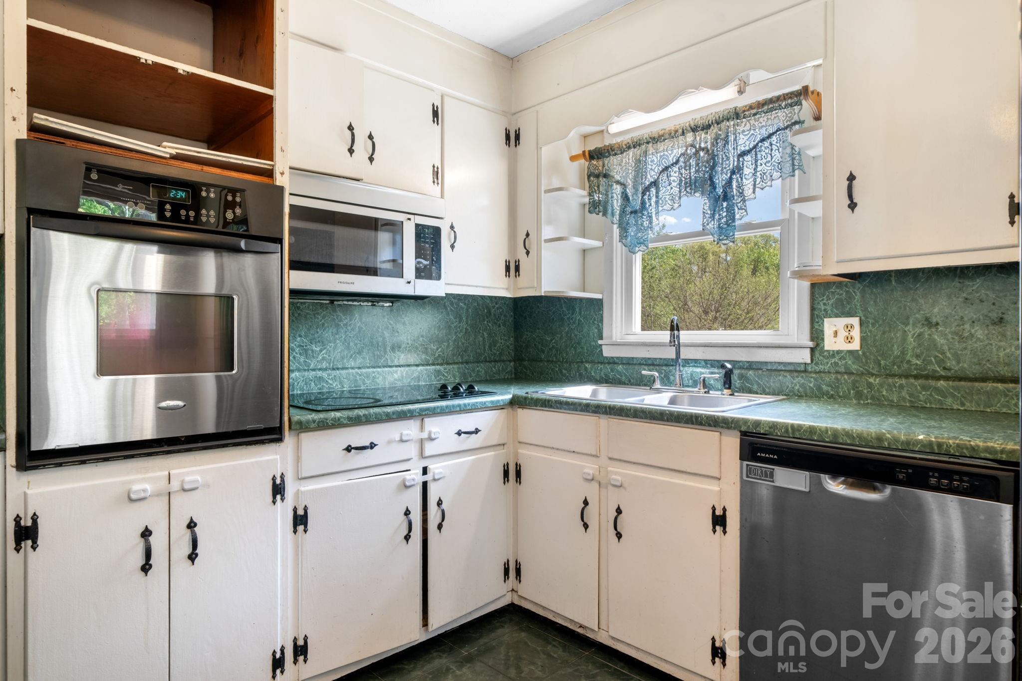 2525 Old Trenton Place Lenoir NC 28645