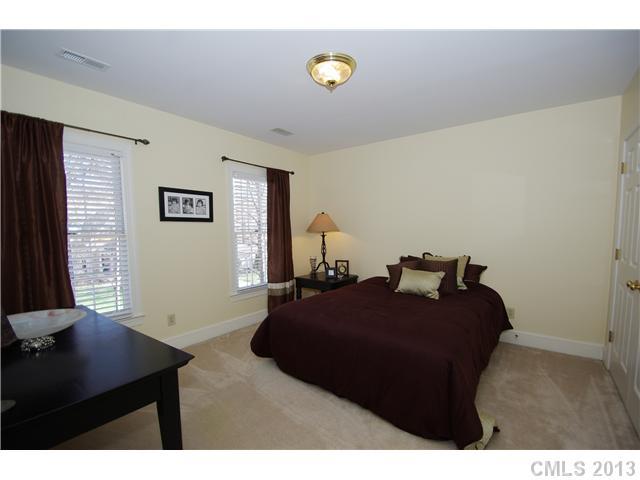 5832 Laurium Road Charlotte NC 28226