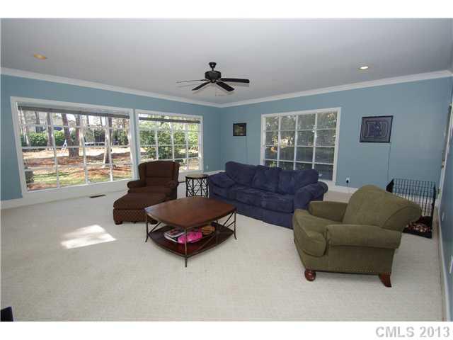 5832 Laurium Road Charlotte NC 28226