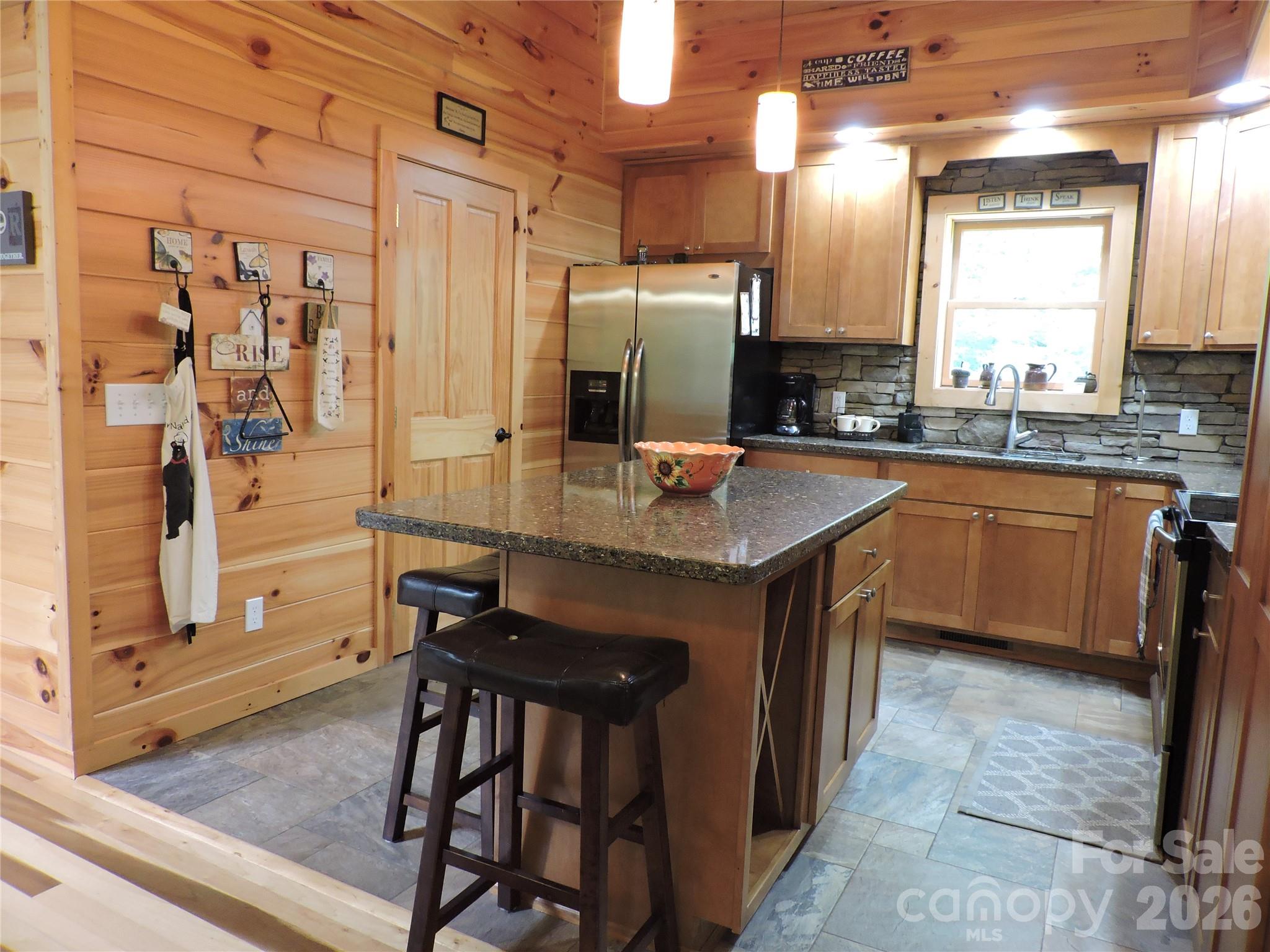 103 Chucks Lane Bakersville NC 28705