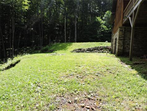 103 Chucks Lane Bakersville NC 28705