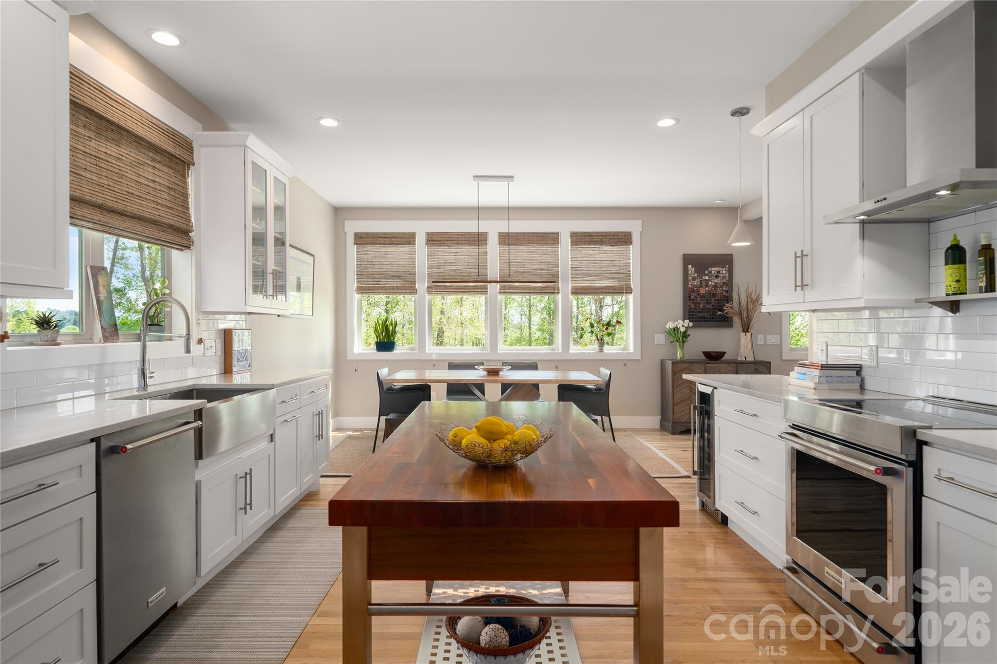24 Acadia Drive Asheville NC 28806