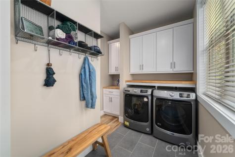 24 Acadia Drive Asheville NC 28806