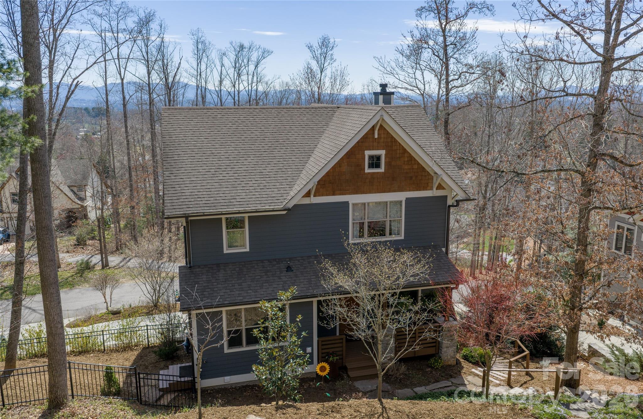 24 Acadia Drive Asheville NC 28806