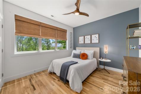 24 Acadia Drive Asheville NC 28806