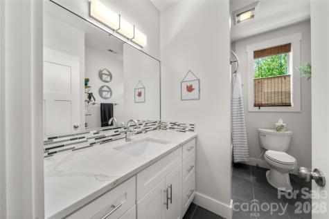 24 Acadia Drive Asheville NC 28806