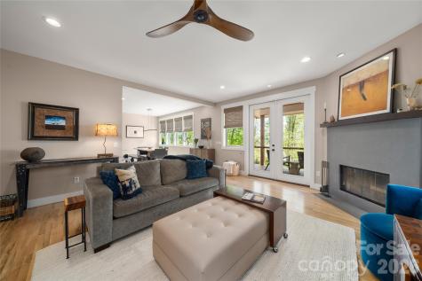 24 Acadia Drive Asheville NC 28806