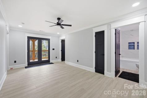 276 Coopers Drive Hendersonville NC 28739