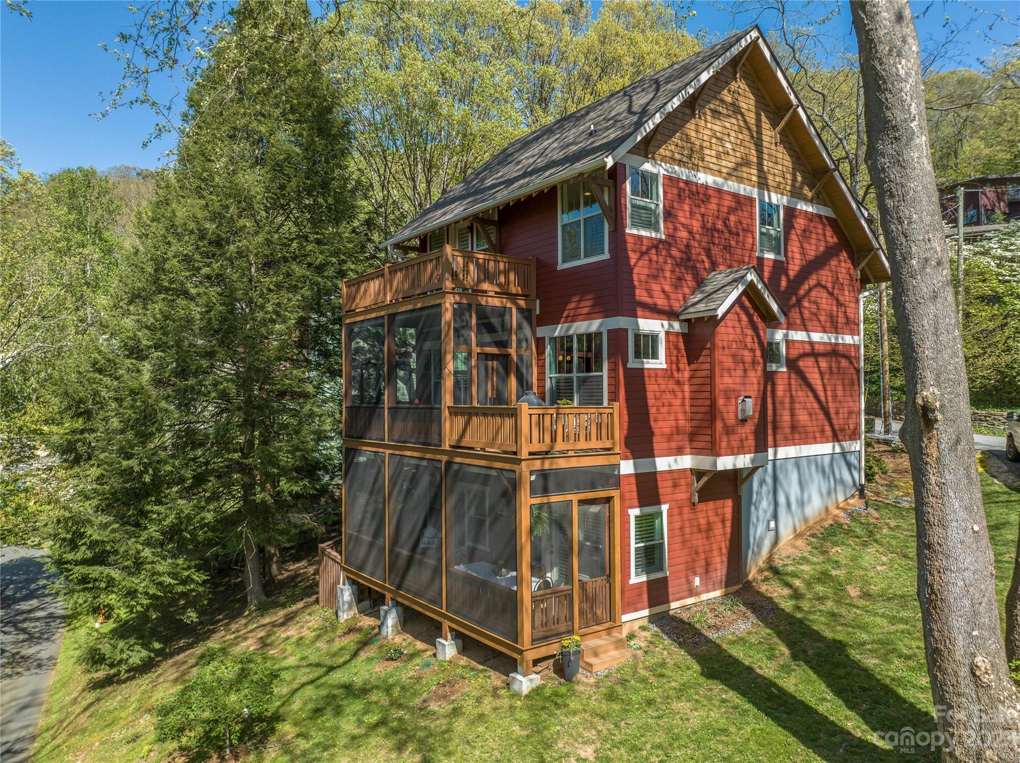 12 Sunset Drive Asheville NC 28804