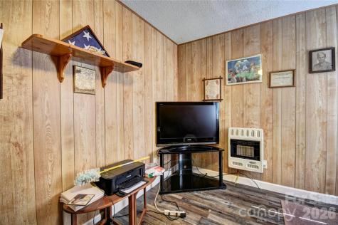 148 Market Street Maggie Valley NC 28751